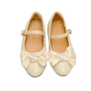 Elegant Cream Kids Shoes with Bow